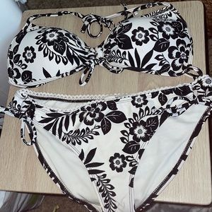Small Bikini Set + 1